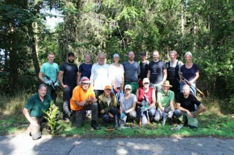 Freiwillige Vom Bergwaldprojekt Freiwillige Vom Bergwaldprojekt Packen