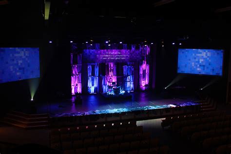 leviticus-church-stage-design-ideas-scenic-sets-and-stage-design