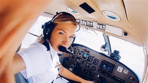 pilotka eva claire marseille gwiazdą instagrama podróże
