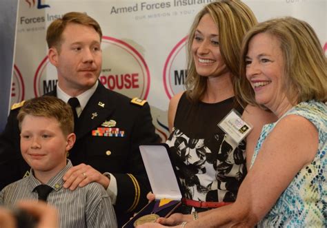 Soldiers Wife Named Military Spouse Of Year Article The United States Army