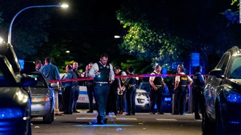 Chicago Shootings Leave 2 Dead At Least 15 Injured Cnn