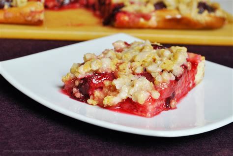 Gallerphot hefe pflaumenkuchen mit streusel
