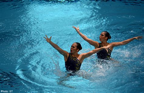 Malaysia S Synchronised Swimmers Dance On Water News Asiaone