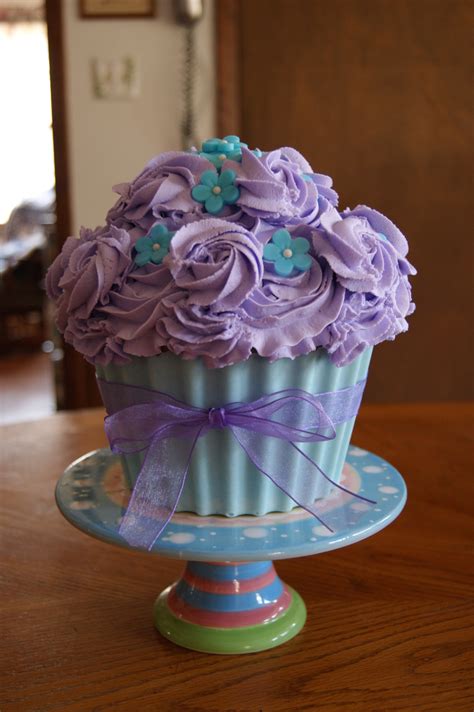 Giant Cupcake With Candy Shell For Smash Cake And Cupcakes With 1