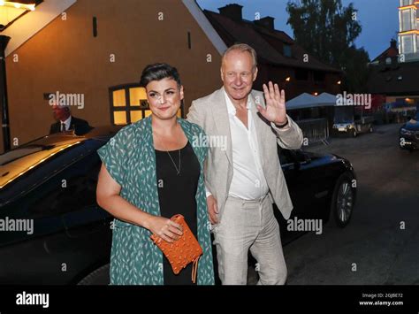 Stockholm 20180711 Stellan Skarsgard And Wife Megan Everett Arriving At