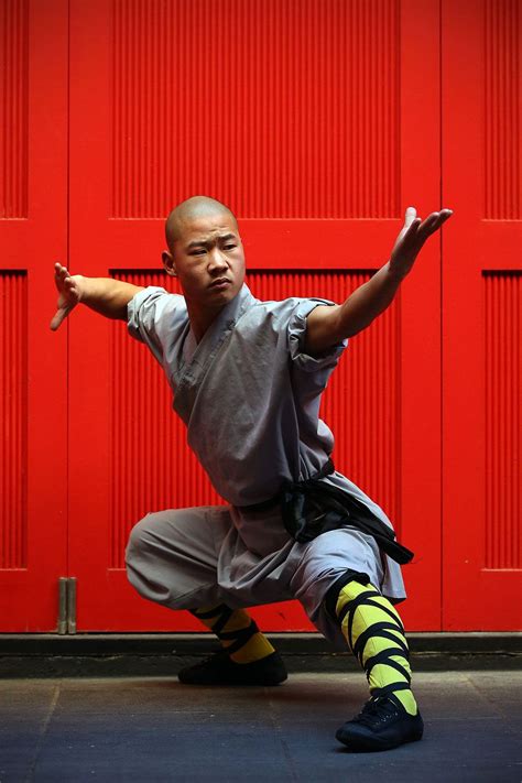 Shaolin Monks Soar Into London Shaolin Monks Shaolin Kung Fu