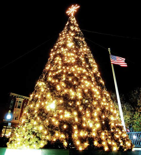 23rd Annual Tree Lighting Ceremony To Be Friday In Downtown Alton
