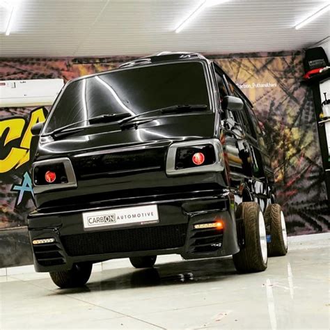 This Modified Maruti Omni Looks Like It Belongs To Mafia