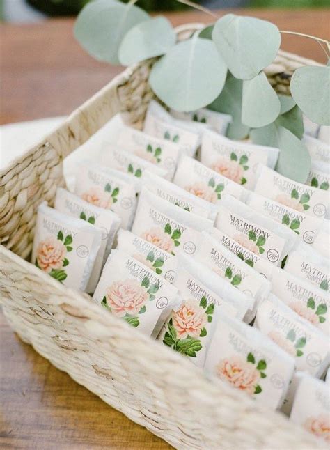 30 Inexpensive And Unique Wedding Favors Ideas 00002 Nandahousecom