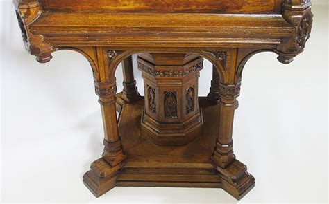 A Very Fine And Rare Italian 19th Century Gothic Style Oak Carved