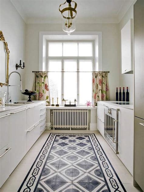 The tile in this bathroom shows a pattern. 36 Kitchen Floor Tile Ideas, Designs and Inspiration June 2017 | HomeFlooringPros.com