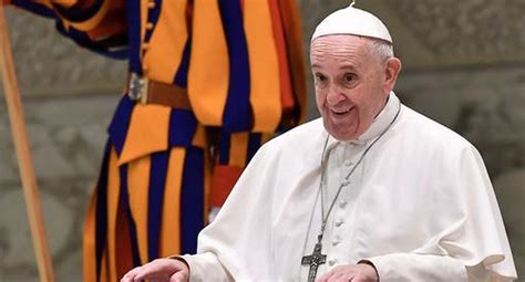El Papa Francisco Reprende A Los Niños Que Usan El Teléfono Móvil