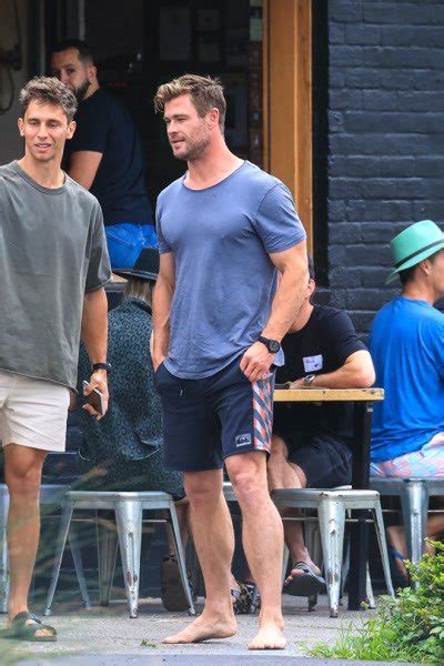 justahoe on twitter chris hemsworth is such a daddy🥵 i want his huge cock inside of me so bad