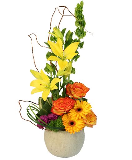 Rich And Bold Flower Arrangement In Yankton Sd Pied Piper Flowers And Ts
