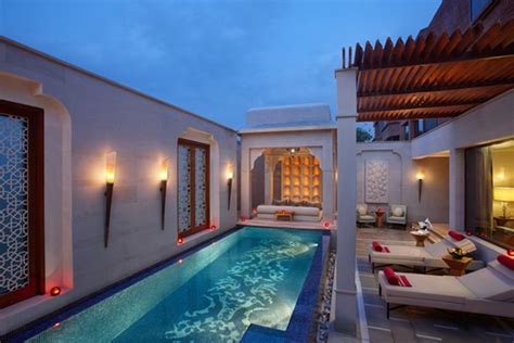 Top 5 Romantic Hotels In Agra ~ Taj Mahal Agra