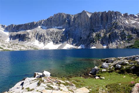 Amphitheater Lake - Backpack and Hike near Alta, Wyoming - Free Arenas