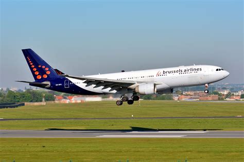 Oo Sfu Airbus A330 223 Brussels Airlines Landing At Brussels Airport