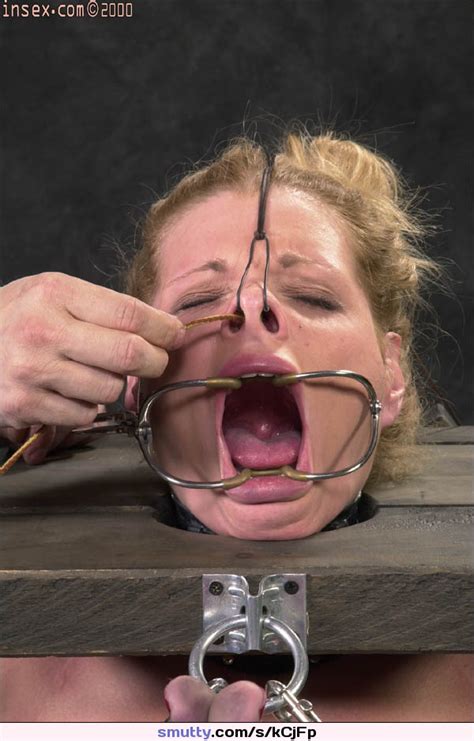 Torture Pain Face Bdsm Blonde Kieferspreizer
