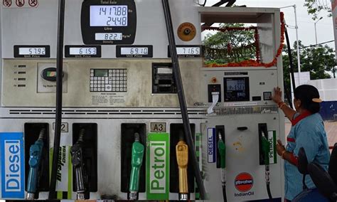 Petrol and diesel rate on june 22 was hiked once again. నిలకడగా పెట్రోల్..ఆగని డీజిల్ బాదుడు! | petrol-price-today ...