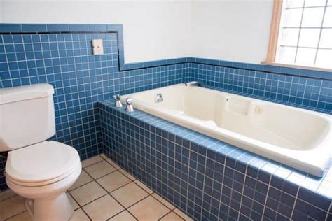 Others can fit into an alcove. How to Tile a Bathtub Surround - The Handyman's Daughter
