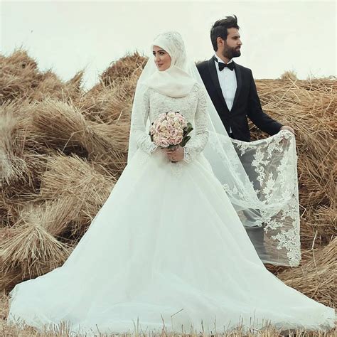 New Islamic Muslim Hijab Wedding Dress Lace Ball Gown Long Sleeve White High Neck Modest Wedding