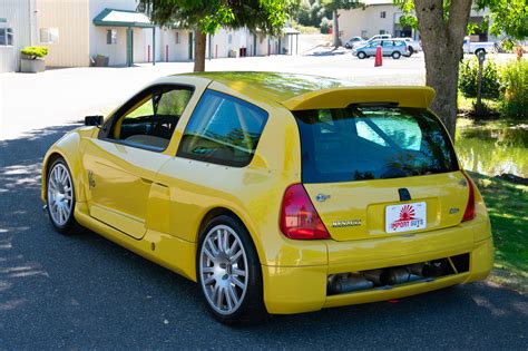 You Can Now Buy The Mid Engined Supercar Renault Clio V6 America
