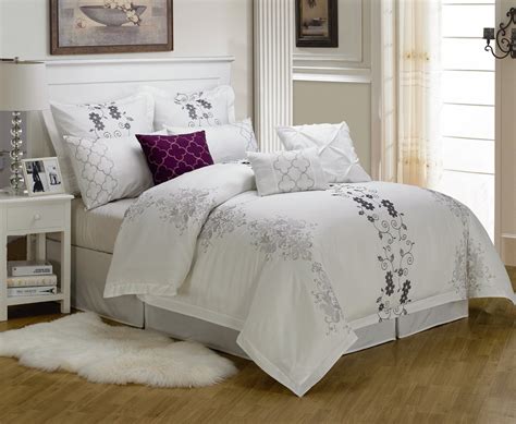 Get Alluring Visage By Displaying A White Comforter Sets King Homesfeed