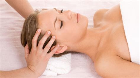 What Is Indian Head Massage Sarah Cooper Reflexology