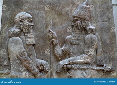 Escultura De Babilonia Antigua Y Asiria De Mesopotamia Imagen De