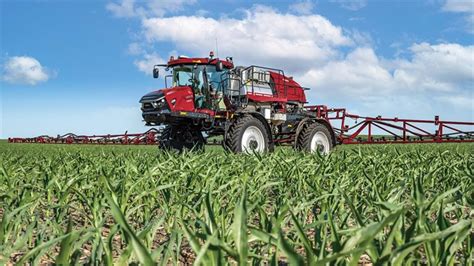 Case Ih Introduces Patriot 3250 4350 And 4450 Self Propelled Chemical