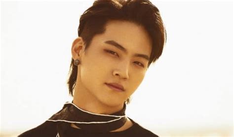 Commonly stylized as got7) is a south korean boy band formed by jyp entertainment. Elderly Woman Has No Idea Who GOT7 JB Is But She Can't Deny That He Is Downright Handsome | Kpopmap