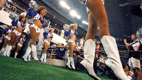 Sex On The Sidelines How The Nfl Made A Game Of Exploiting Cheerleaders Vanity Fair