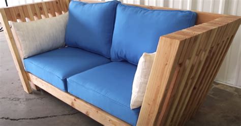 Know about the latest wooden sofa designs and modern wood sofa furniture range. DIY Modern Indoor/Outdoor Sofa Using Wood 2x4's