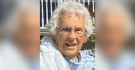Obituary For Betty Lou Mcfarland Stone Funeral Home Inc
