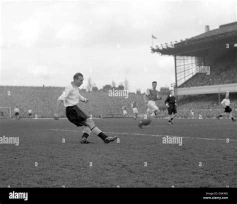 Football Action Stanleymatthews100 Hi Res Stock Photography And Images