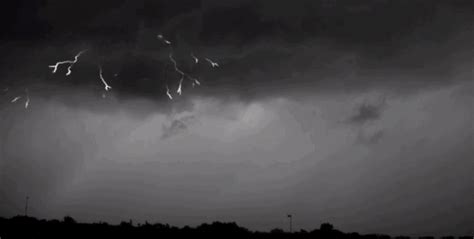 Lightning Strike Captured At 7000 Frames Per Second Lightning Storm