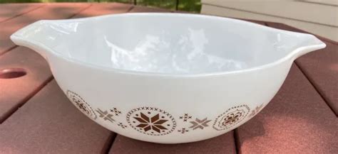 VINTAGE PYREX TOWN Country CINDERELLA Nesting Mixing BOWL 444 Great