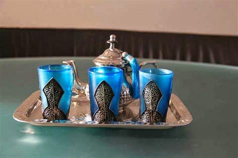 تقديم الشاي المغربي صينية اتاي. طرق تقديم الشاي المغربي - موقع ام مروان