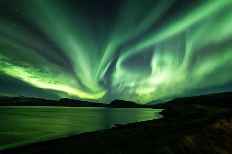 Best Iceland Northern Light Tours ~ Adornablydesigns