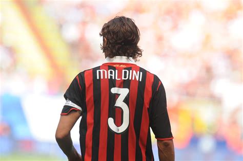 Still married to his wife adriana fossa? AC Mailand: Paolo Maldini: Für die Abwehr-Legende kommen ...