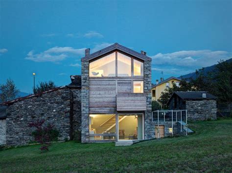 Noi abbiamo case in pietra, patrimoni culturali, rocche, castelli, chiese, campanili. PIETRA, LEGNO E VETRO |SV HOUSE - Design Therapy ...