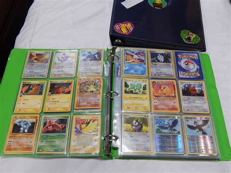 2 binders of pokemon cards