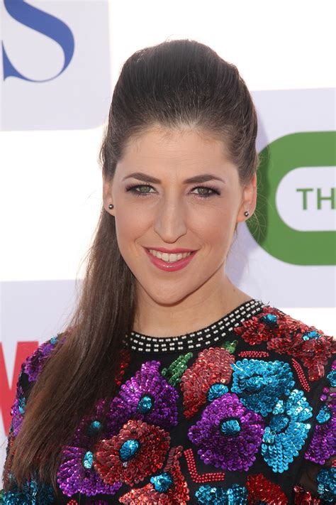 Mayim Bialik Hottest Bikini Pictures - Really Sexy Look In The Blossom