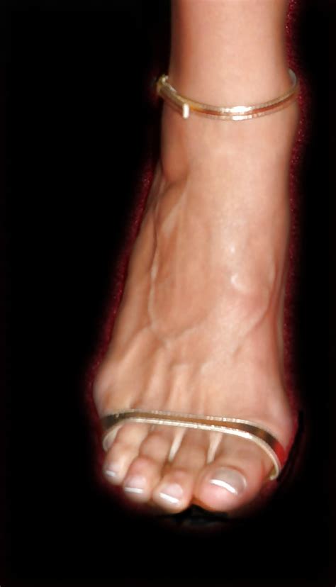 Mariska Hargitay S Feet And Legs Pics Xhamster My Xxx Hot Girl