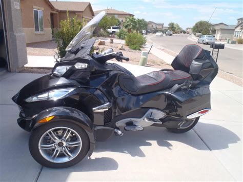 Buy 2011 Can Am Spyder Rt S Se5 Sport Touring On 2040 Motos