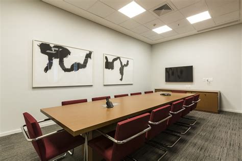 Effective meeting room design can help enhance the meeting room experience and make us more productive. 20+ Office Designs, Meeting Room Ideas | Design Trends ...