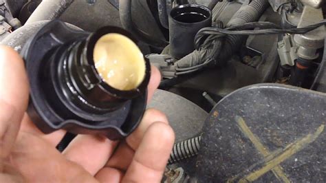 Ford Quick Tips 1 Engine Oil Cap Puddding Youtube