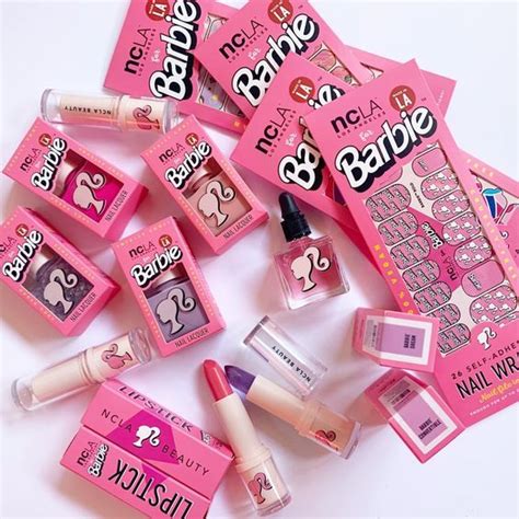 Barbie Make Up Im A Barbie Girl Barbie World Lipstick Collection