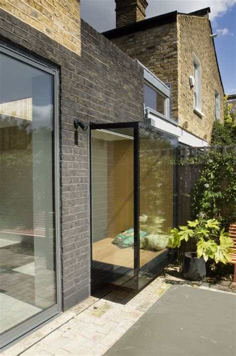 A Projecting Frameless Glass Box Oriel Window Seat With Timber Reveals Modern Bay Window Modern