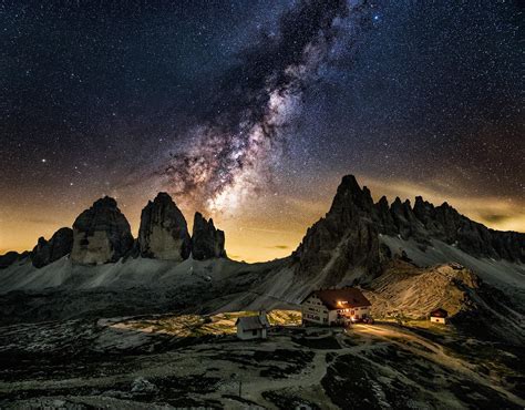 Hintergrundbilder 1600x1250 Px Kabine Dolomiten Berge Galaxis